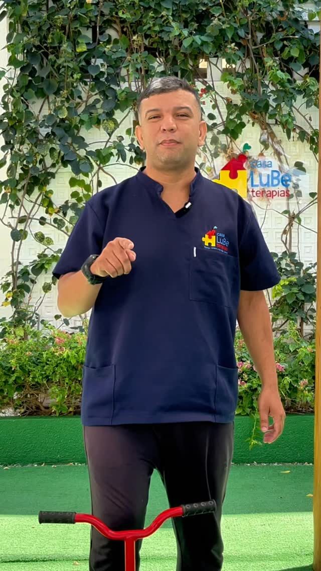 Instagram post from lubeterapias. This post is in position 17.